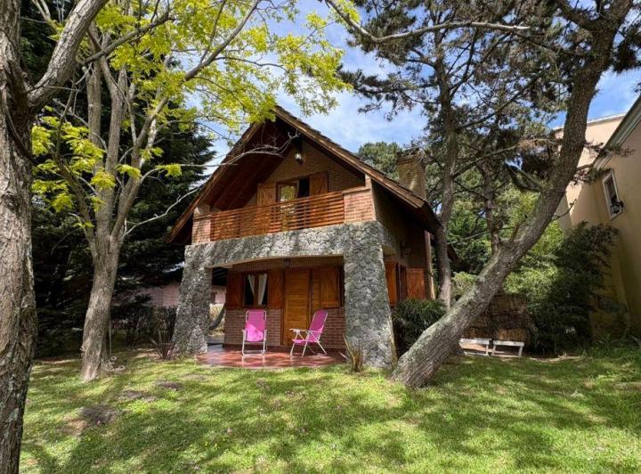 Casa · 140m² · 4 Ambientes · 1 Cochera