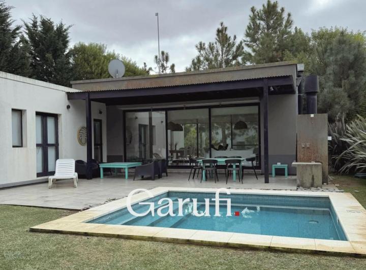 Casa · 190m² · 5 Ambientes