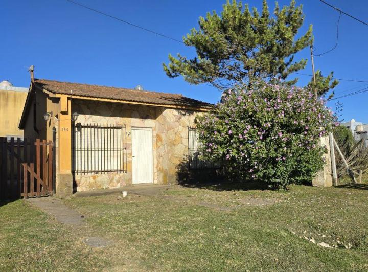 Casa · 100m² · 3 Ambientes · 1 Cochera
