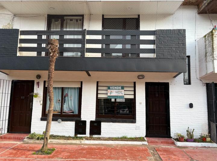 Casa · 60m² · 3 Ambientes · 1 Cochera