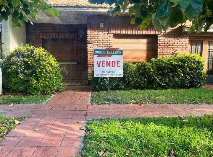 Casa · 145m² · 4 Ambientes · 1 Cochera
