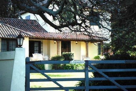 Casa · 230m² · 7 Ambientes · 1 Cochera