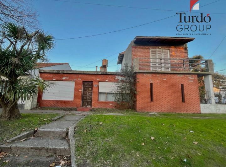 Casa · 150m² · 5 Ambientes · 1 Cochera