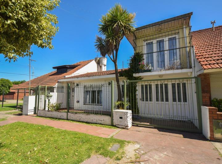 Casa · 133m² · 3 Ambientes · 1 Cochera
