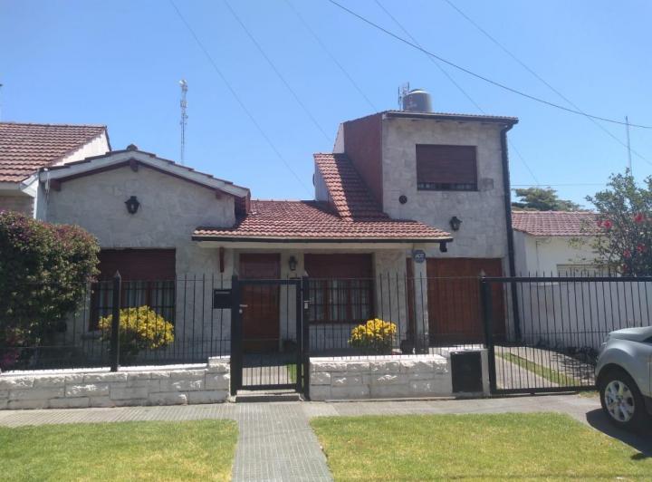 Casa · 120m² · 3 Dormitorios · 1 Cochera
