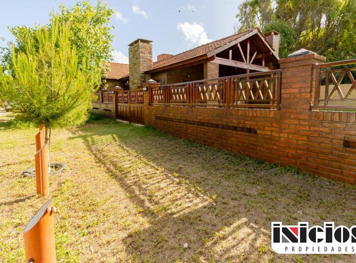 Casa · 75m² · 3 Ambientes · 1 Cochera