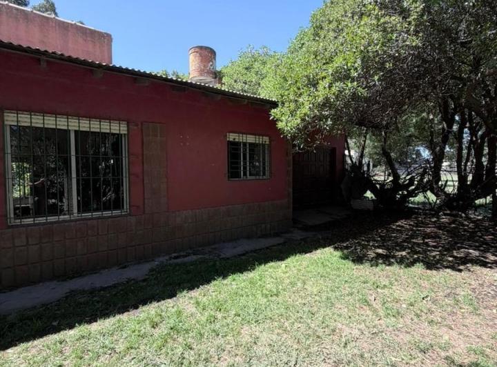 Casa · 85m² · 3 Ambientes · 2 Cocheras