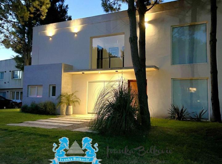 Casa · 173m² · 5 Ambientes