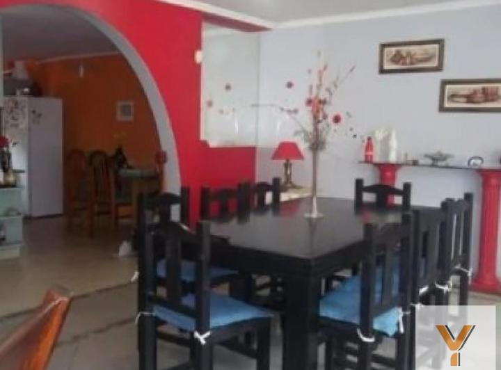 Casa · 150m² · 13 Ambientes
