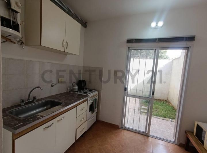 Casa · 49m² · 3 Ambientes · 1 Cochera