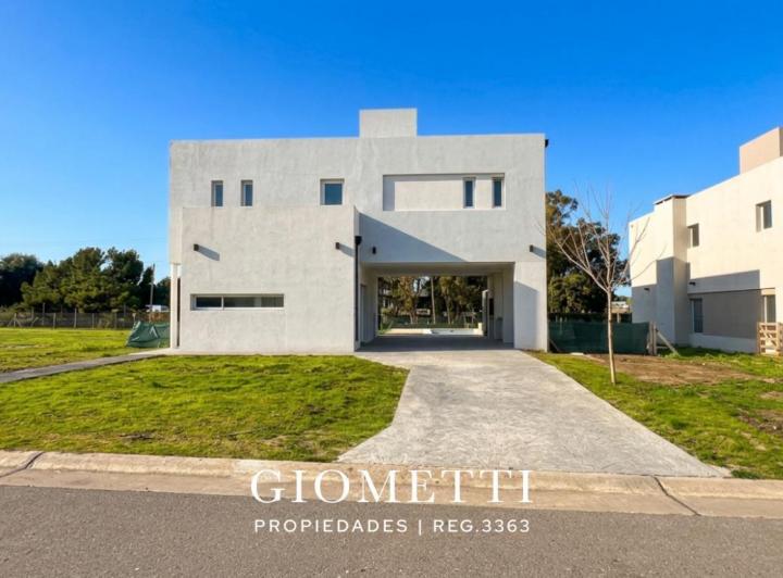 Casa · 134m² · 4 Ambientes