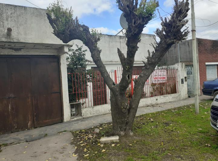 Casa · 120m² · 4 Ambientes · 2 Cocheras