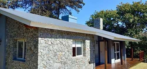 Casa · 800m² · 4 Ambientes · 3 Cocheras