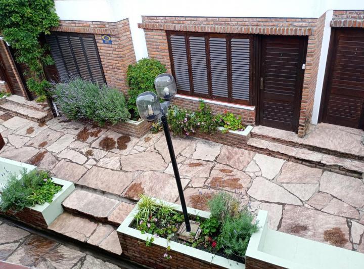 Casa · 65m² · 2 Ambientes · 1 Cochera