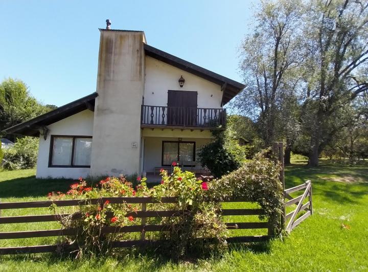 Casa · 191m² · 5 Ambientes · 1 Cochera