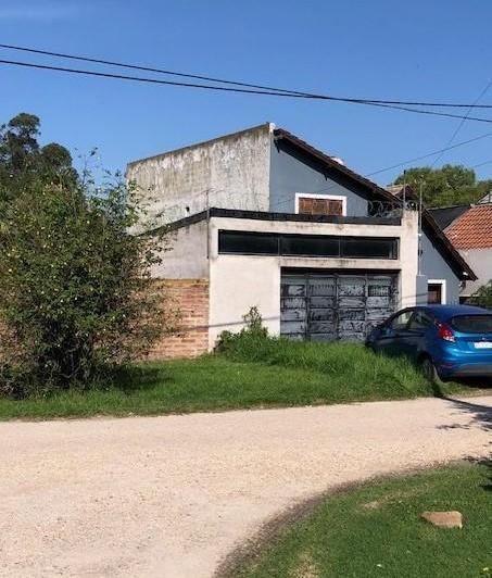 Casa · 120m² · 3 Ambientes · 2 Cocheras