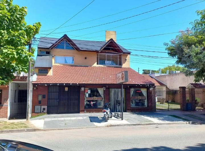 Casa · 150m² · 4 Ambientes · 1 Cochera
