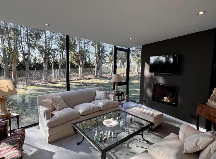 Casa · 170m² · 4 Ambientes · 3 Cocheras