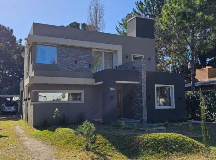 Casa · 140m² · 4 Ambientes