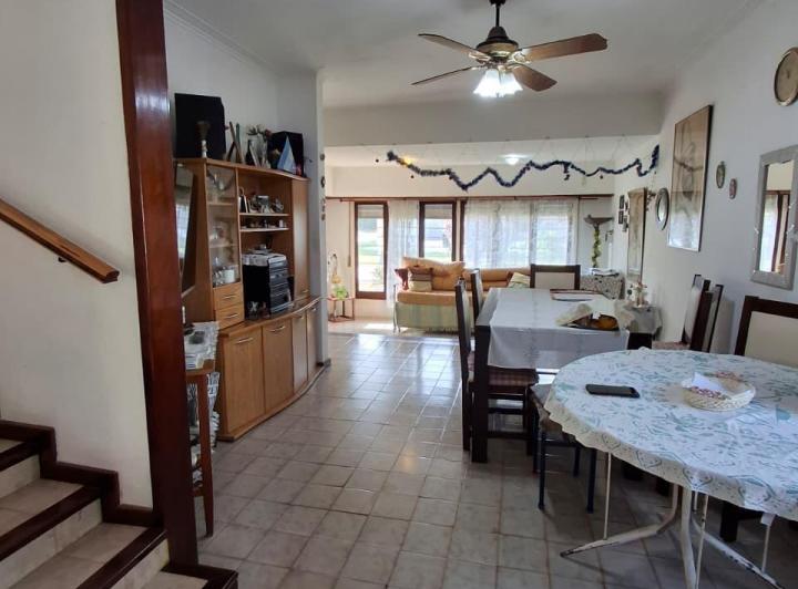 Casa · 106m² · 3 Ambientes · 1 Cochera