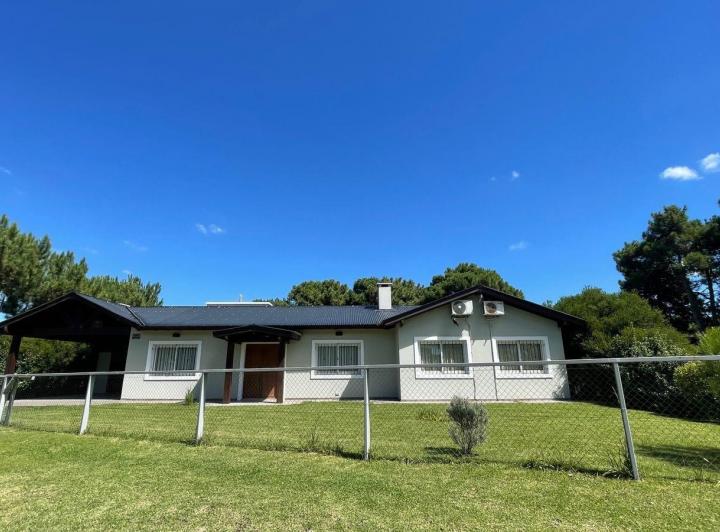 Casa · 150m² · 3 Dormitorios · 1 Cochera