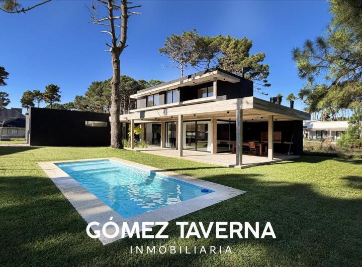 Casa · 180m² · 4 Ambientes
