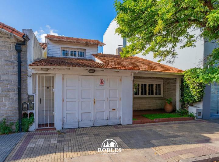 Casa · 210m² · 4 Ambientes