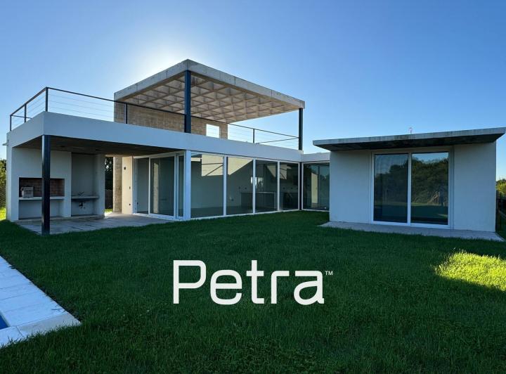 Casa · 153m² · 5 Ambientes