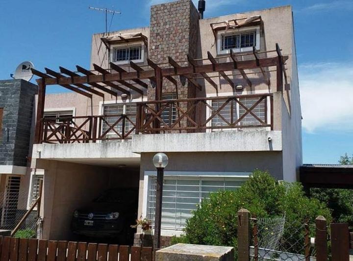 Casa · 120m² · 4 Ambientes · 1 Cochera