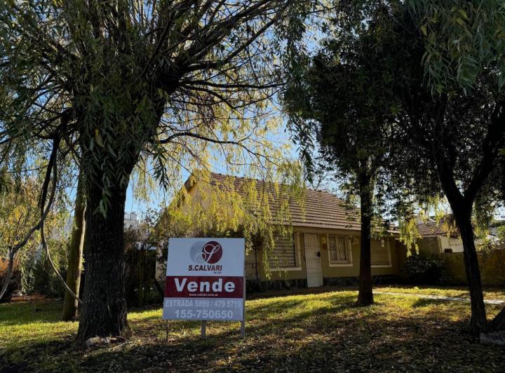 Casa · 110ha · 4 Ambientes · 1 Cochera