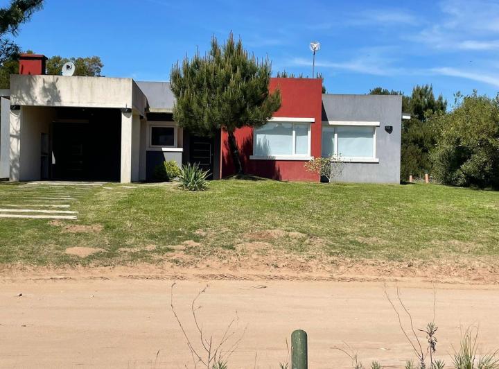 Casa · 160m² · 5 Ambientes