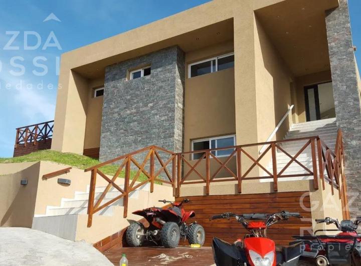Casa · 400m² · 6 Ambientes