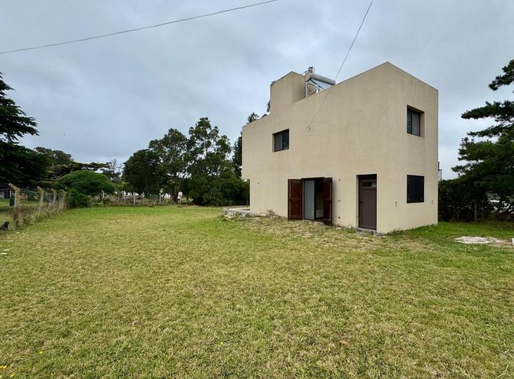 Casa · 83m² · 3 Ambientes