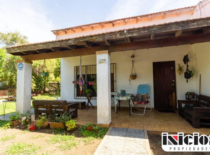 Casa · 1m² · 3 Ambientes · 1 Cochera