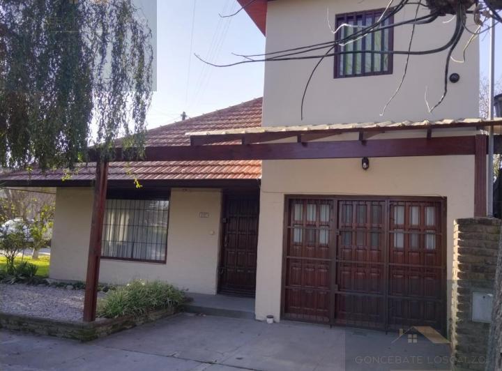 Casa · 137m² · 4 Ambientes · 2 Cocheras
