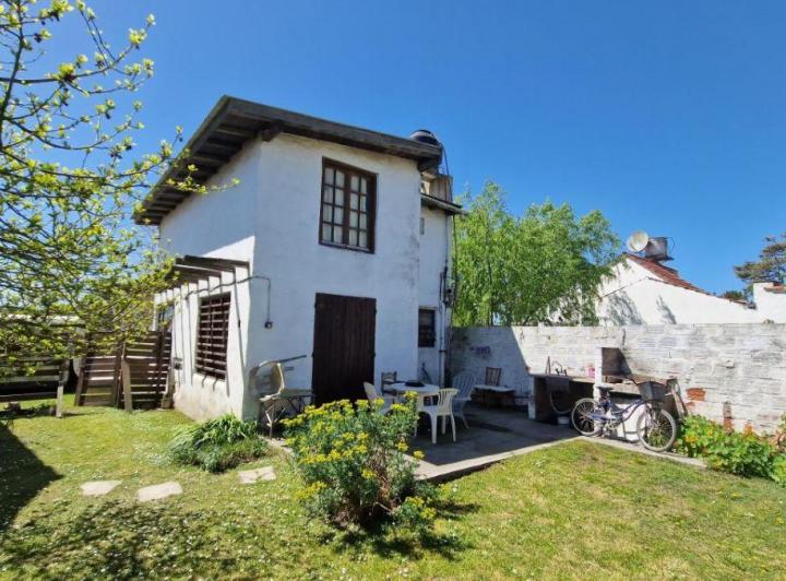 Casa · 63m² · 3 Ambientes · 1 Cochera