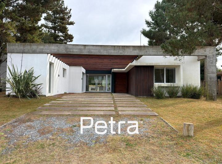 Casa · 160m² · 4 Ambientes