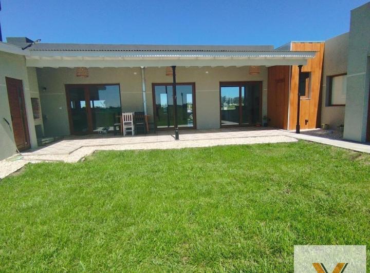 Casa · 195m² · 4 Ambientes