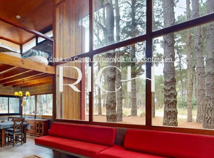 Casa · 180m² · 4 Ambientes · 1 Cochera