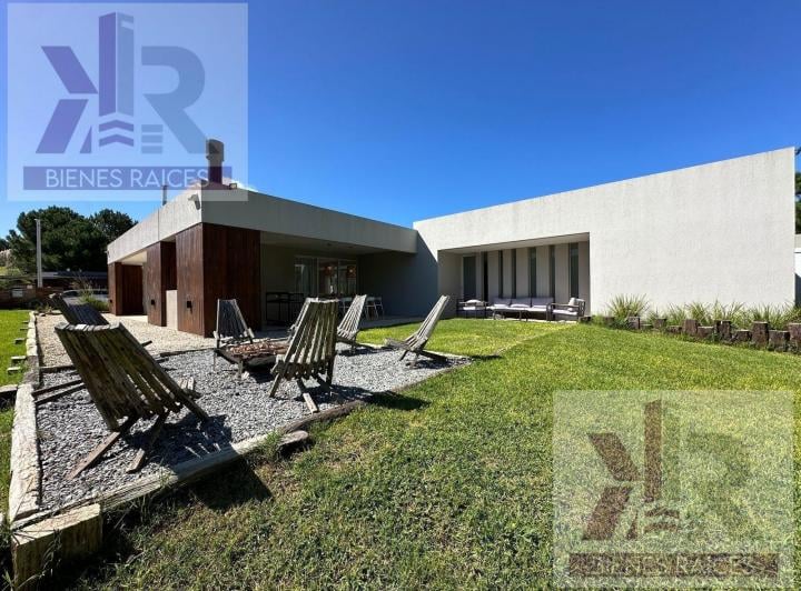 Casa · 160m² · 4 Ambientes