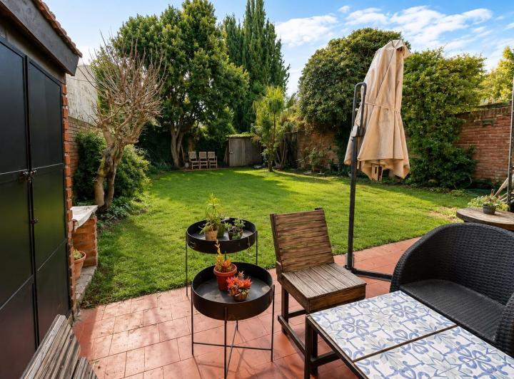 Casa · 186m² · 5 Ambientes · 4 Cocheras