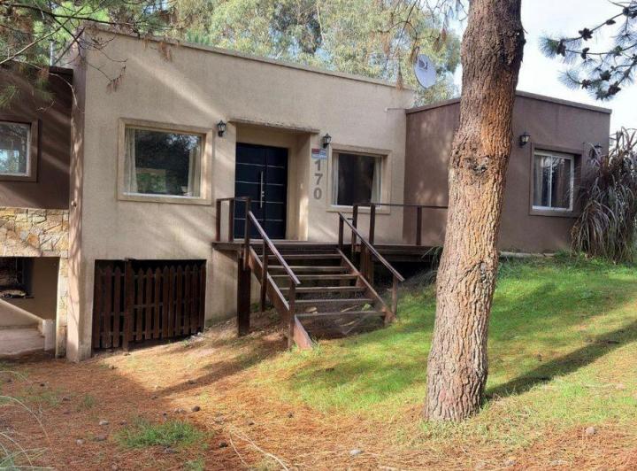 Casa · 150m² · 4 Ambientes · 1 Cochera