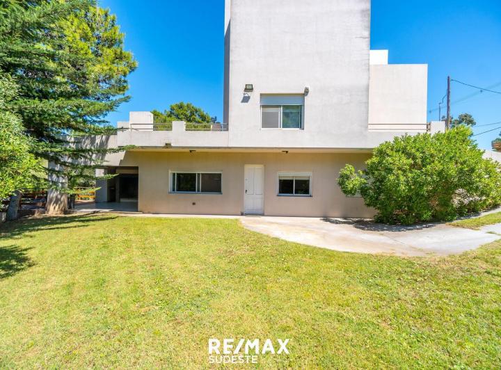 Casa · 189m² · 3 Ambientes · 1 Cochera