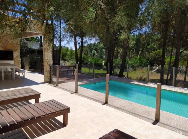 Casa · 240m² · 6 Ambientes · 1 Cochera