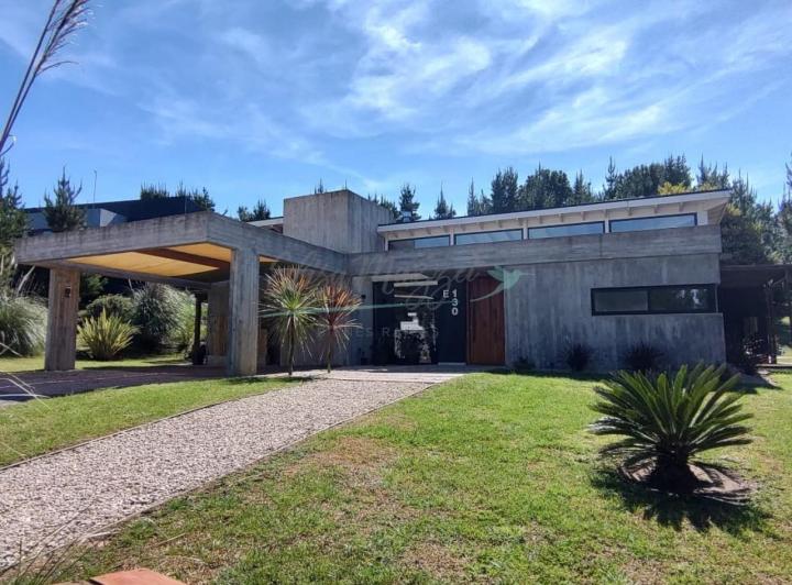 Casa · 170m² · 4 Ambientes