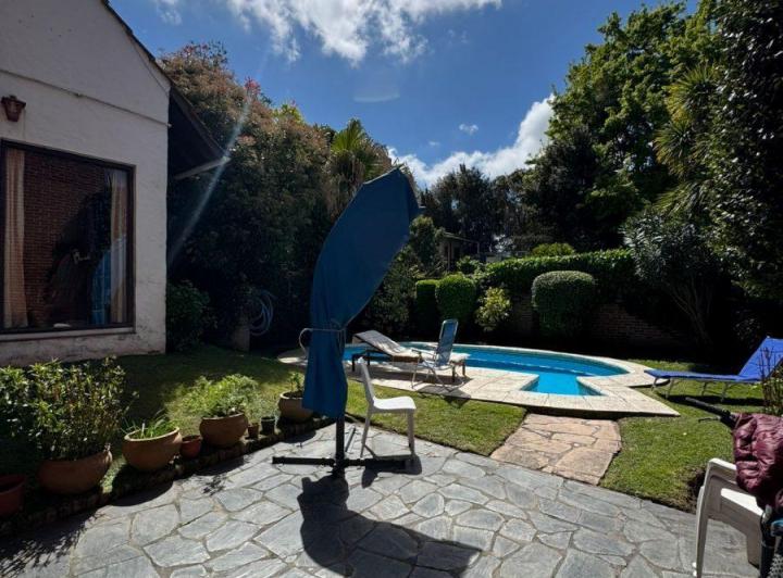 Casa · 125m² · 4 Ambientes · 1 Cochera