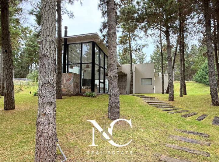 Casa · 160m² · 4 Ambientes