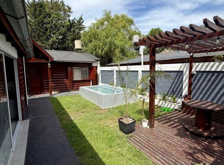 Casa · 43m² · 3 Ambientes · 1 Cochera