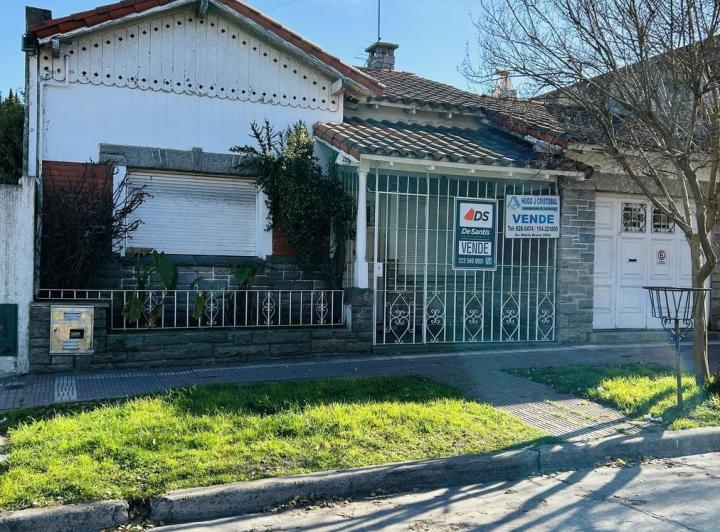 Casa · 106m² · 4 Ambientes · 1 Cochera