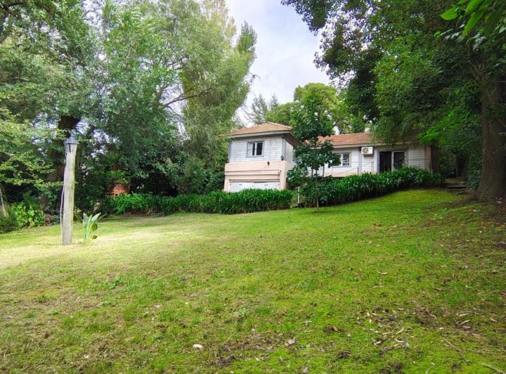 Casa · 124m² · 3 Ambientes · 2 Cocheras